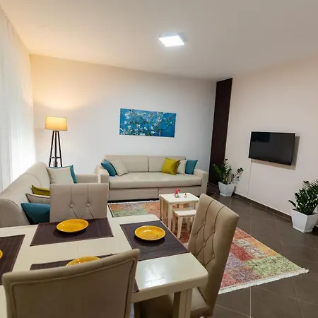 Διαμέρισμα Contact Τίρανα